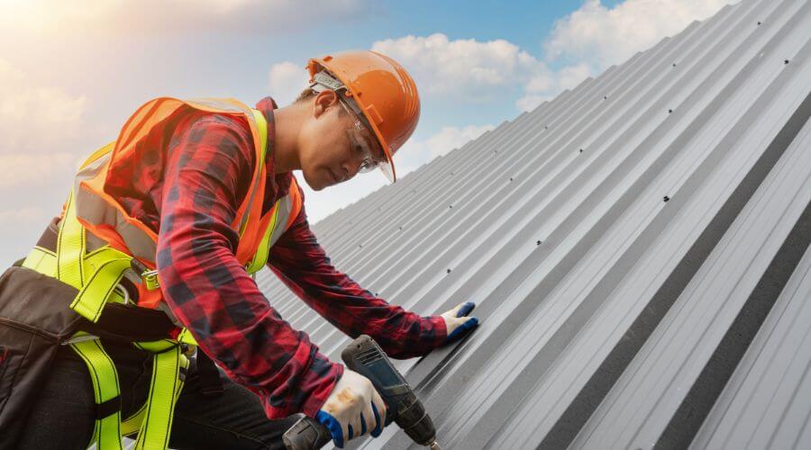 Professional gutter cleaning in Kamas, UT